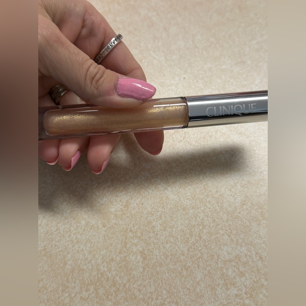 Clinique Pop Plush Creamy Lip Gloss- Celebration Pop (special holiday color)